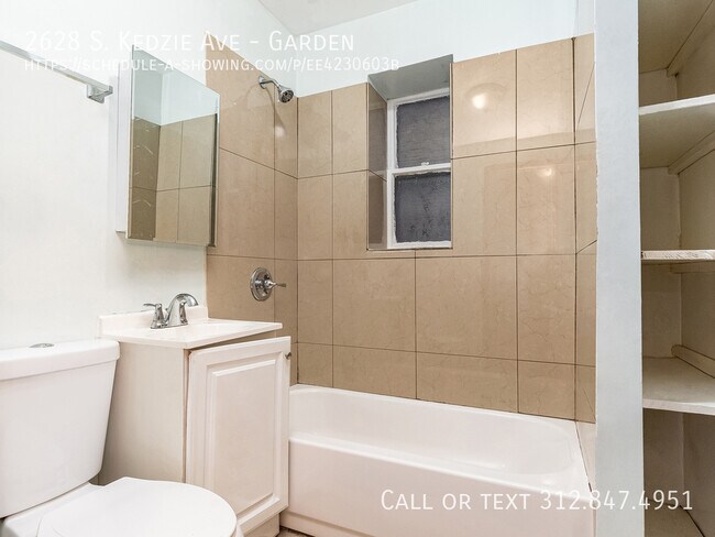 Building Photo - 2628 S Kedzie Ave