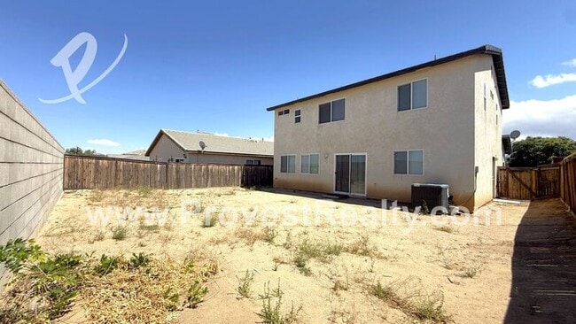 Building Photo - 14158 Verde St