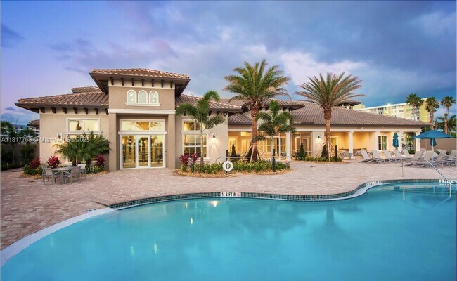 Building Photo - 1040 Eucalyptus Dr