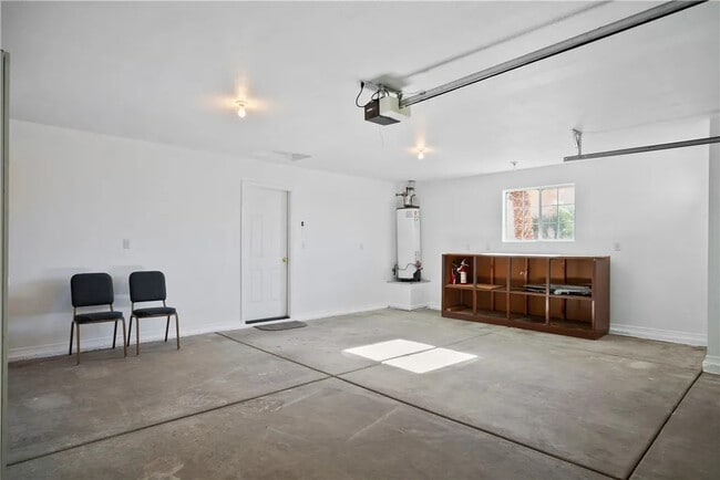 Building Photo - 7751 Larkspur Dr