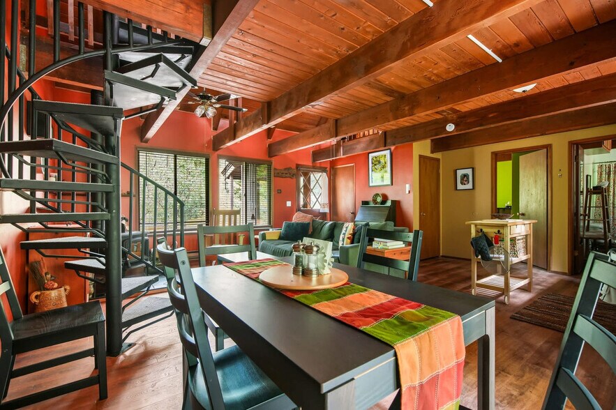 Building Photo - 64863 E Lupine Dr