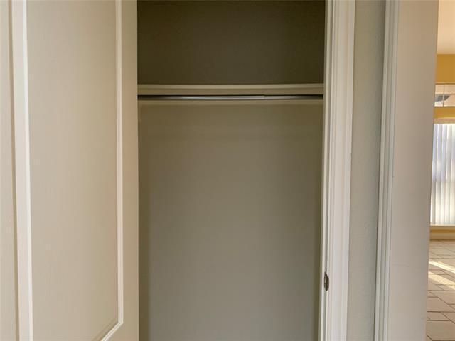 Building Photo - 8825 High Meadows Dr