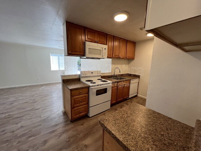 Building Photo - 2355 Heidi Pl