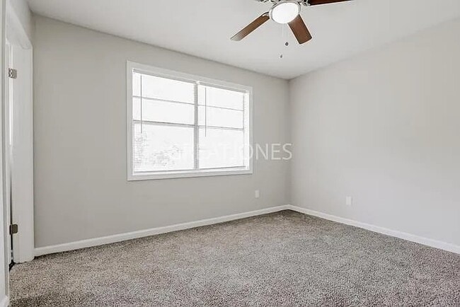 Building Photo - 1704 8th Pl S