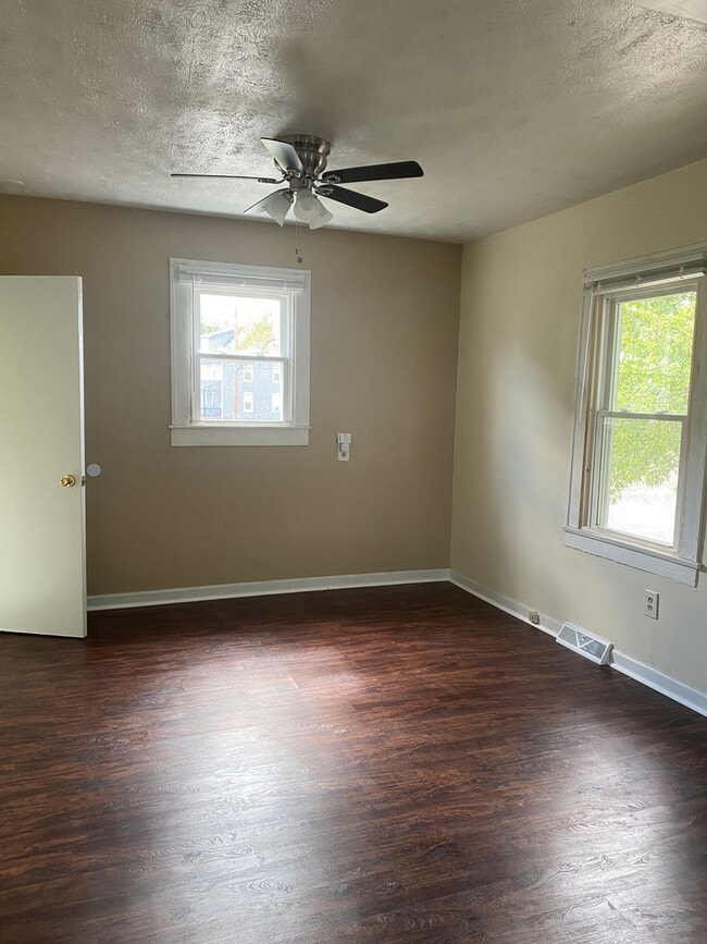 Building Photo - 311 Abbey St.