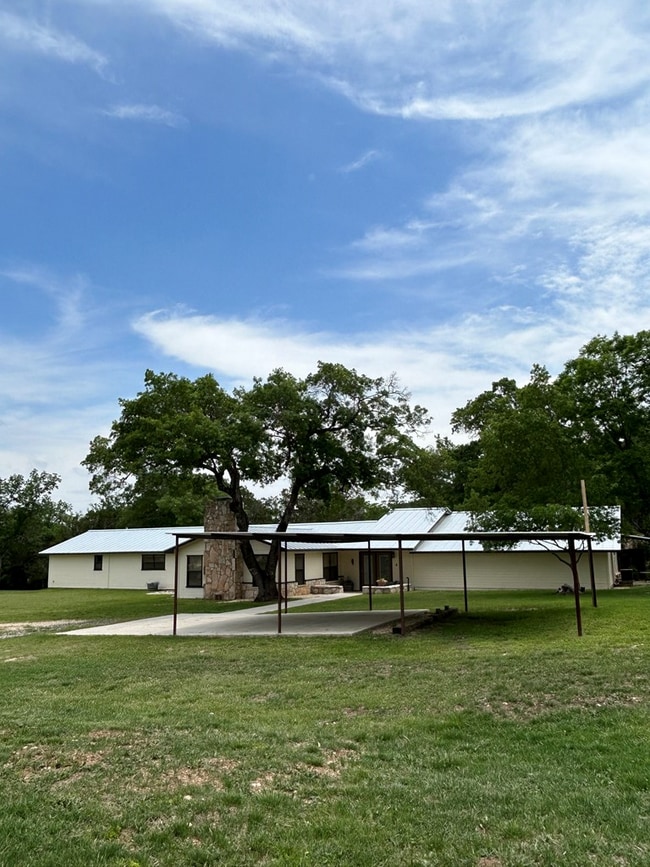 Building Photo - 210 Lange Ravine