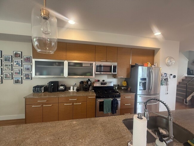 Building Photo - $0 DEPOSIT OPTION! MODERN 3-STORY HOME WITH ROOFTOP DECK NEAR BERKELY LAKE & 38TH AVE