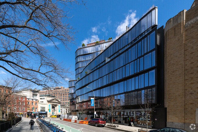 Building Photo - One Jackson Square