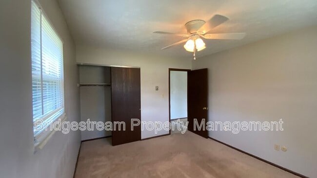 Building Photo - 52 Candlewood Ct