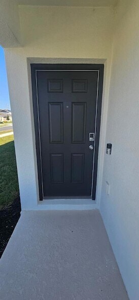 Building Photo - 677 Teviot Rd