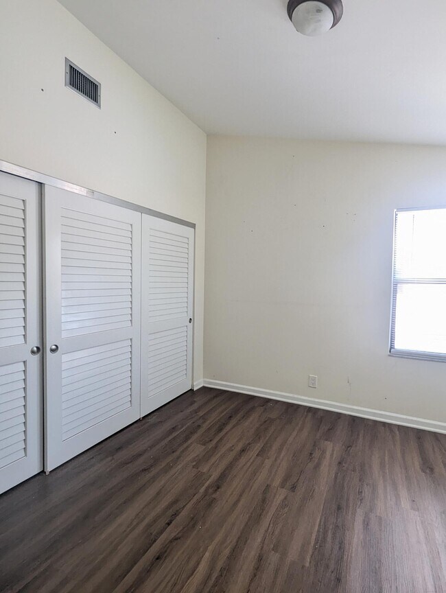 Building Photo - 12676 Shoreline Dr