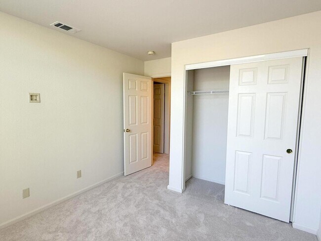 Building Photo - Terrific Danville Location Near Schools ! ...