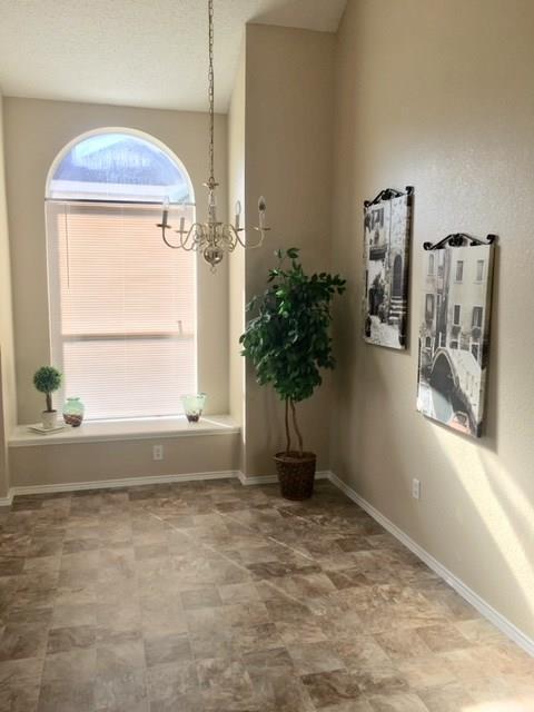 Building Photo - NICE 3/2/2 in Mesquite.