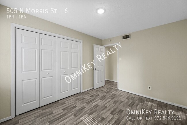 Building Photo - 505 N Morris St