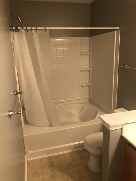 Building Photo - 1776 Heights Cir