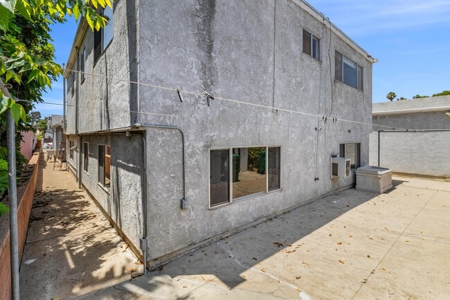 Building Photo - 4743 Choctaw Dr
