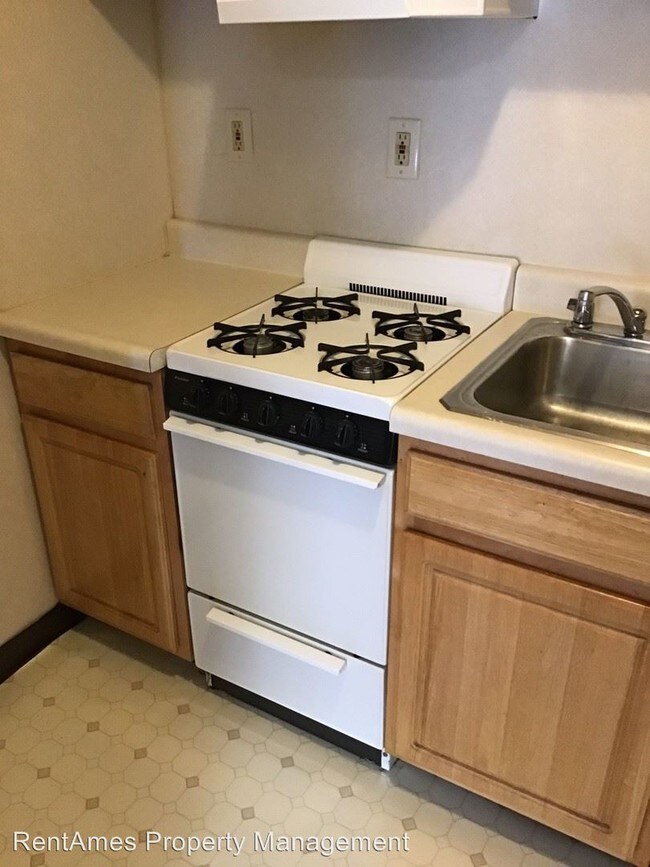 Building Photo - 103 Stanton Ave