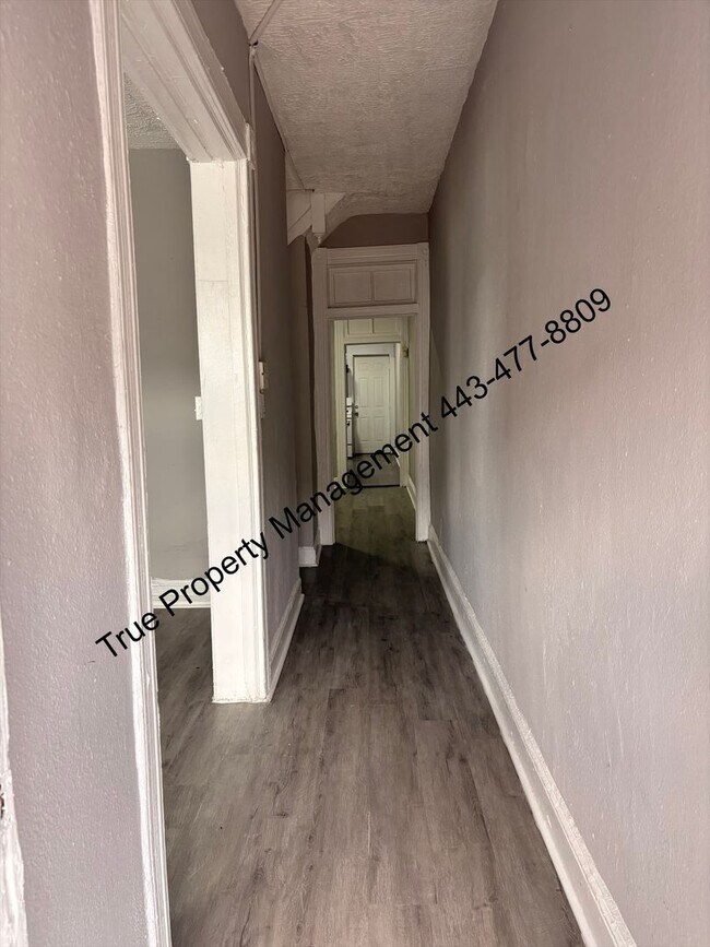 Building Photo - Charming 3-Bedroom Home with In-Unit Washer & Dryer | $1,400/Month