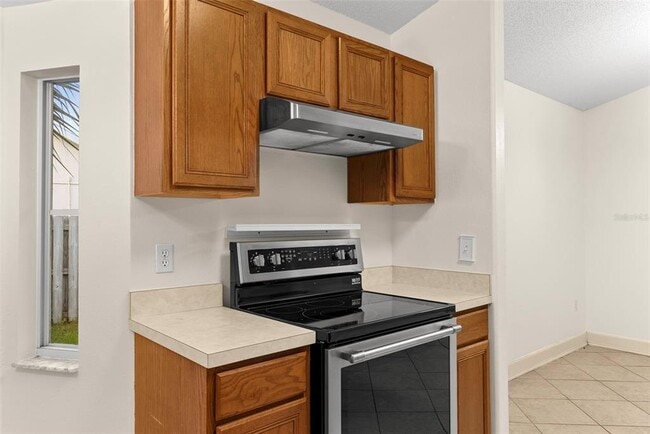 Building Photo - 212 Bent Oak Loop