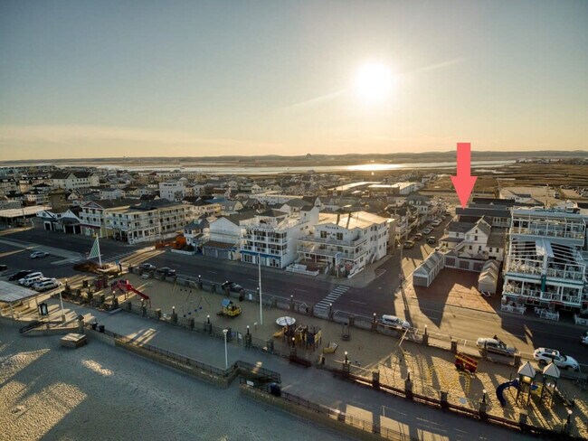 Building Photo - 12 G St