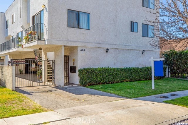 Building Photo - 464 W Lexington Dr