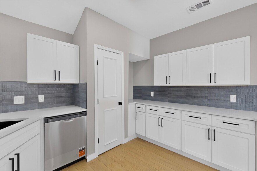 Building Photo - 2522 Larkspur Ln