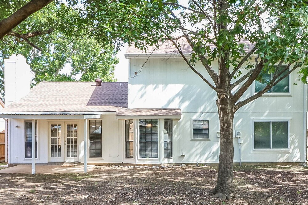 Building Photo - 5212 Creek Valley Dr