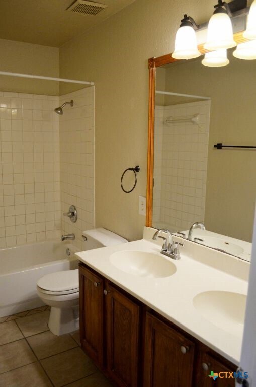 Building Photo - 4411 Kit Carson Trail