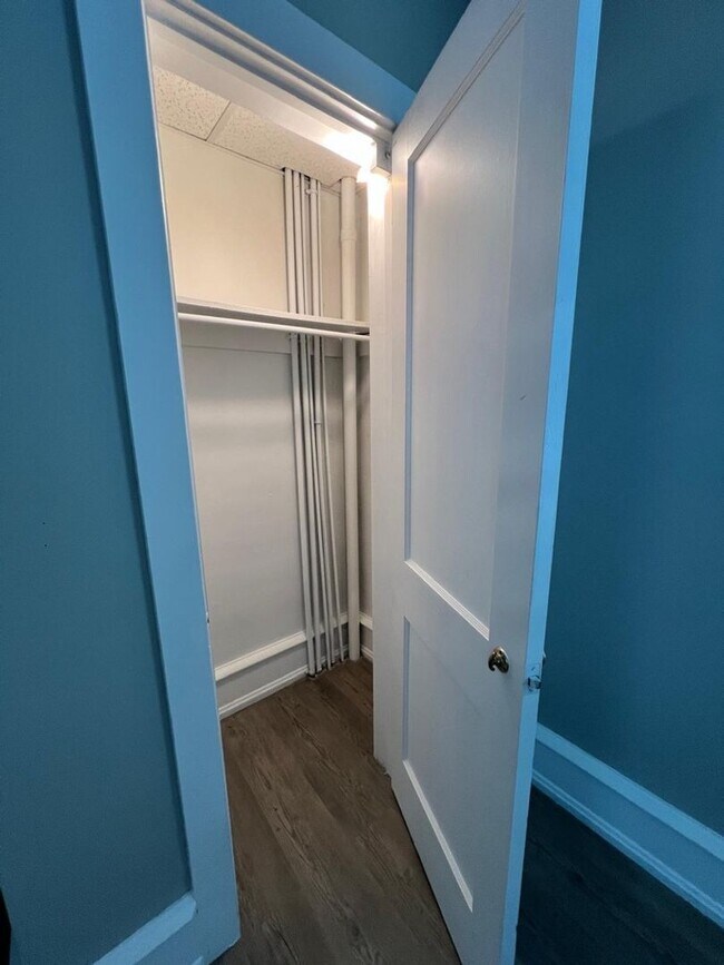 Building Photo - 4216 W Penn Ave