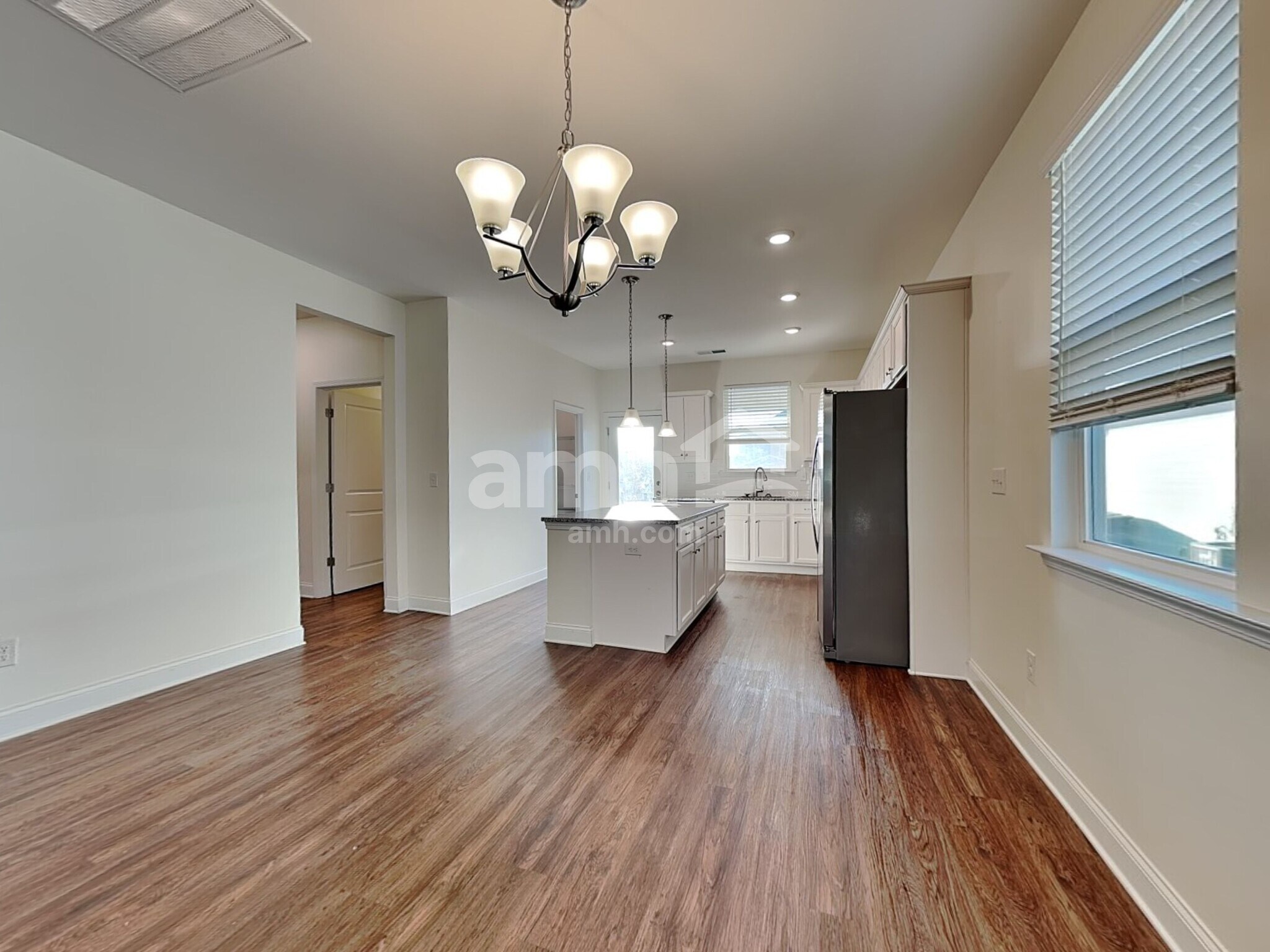 Building Photo - 301 Stowe Rd