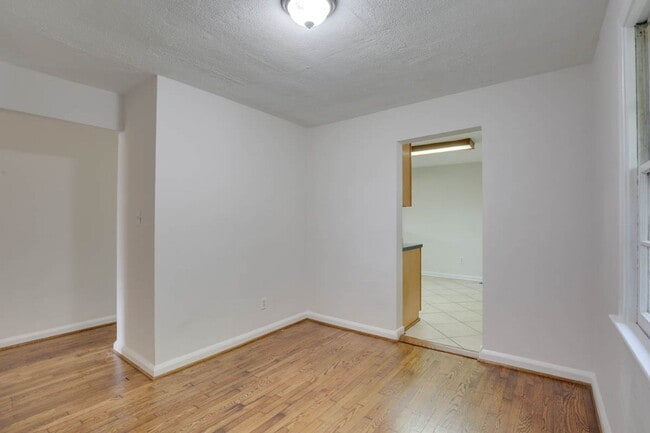 Building Photo - 106 Woodhaven Rd