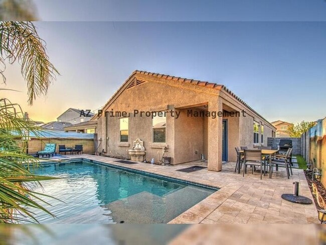 Building Photo - 30945 W Picadilly Rd