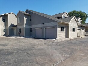 Building Photo - Jackson Street