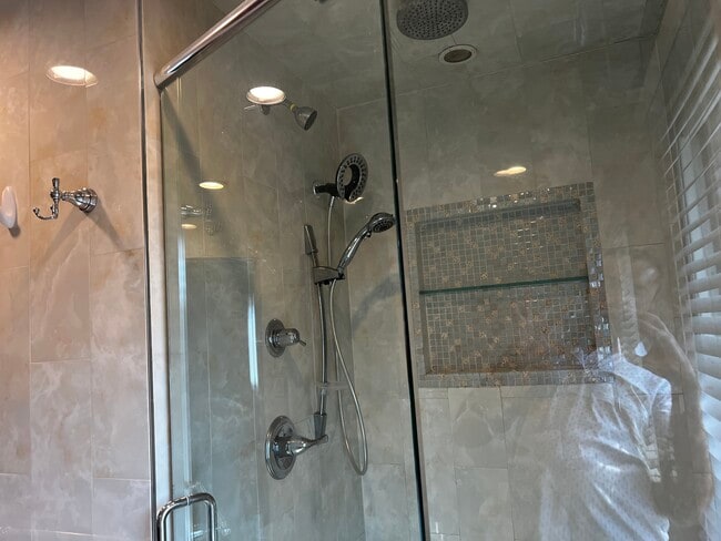 Building Photo - 4409 Exmoor Cir