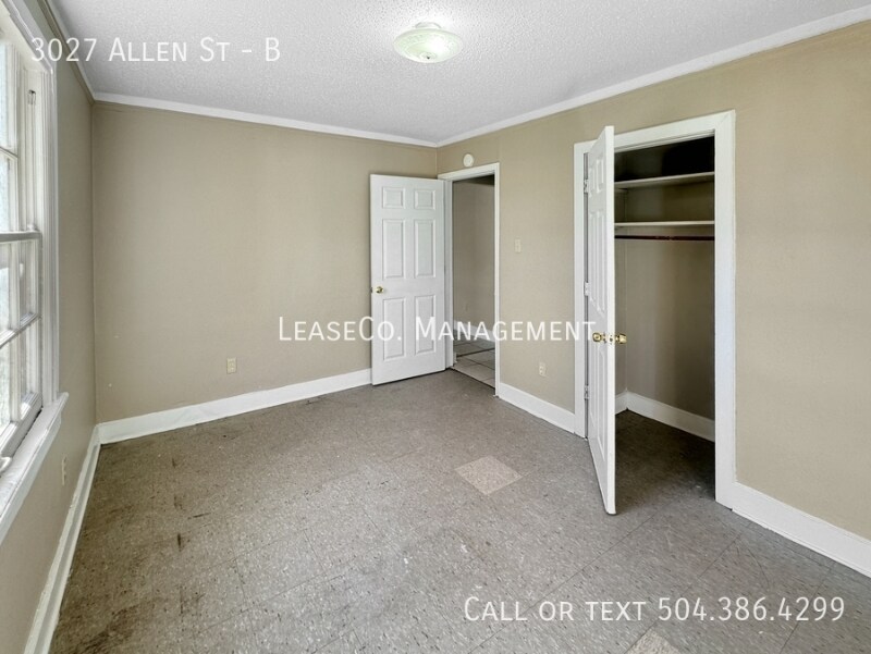 Building Photo - 3027 Allen St