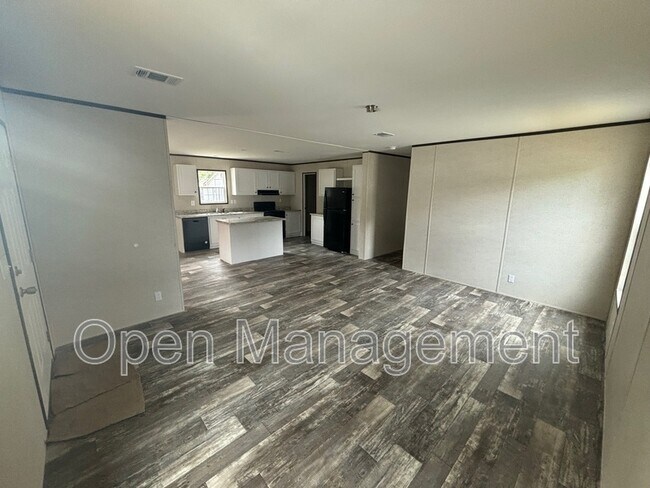 Building Photo - 356 Bayhead Dr