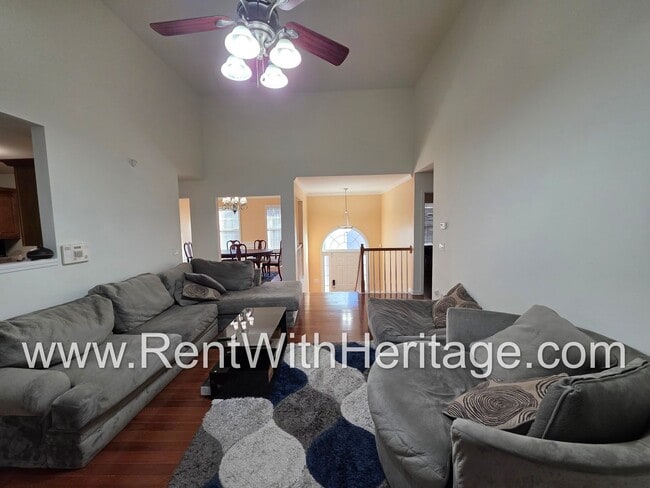 Building Photo - Gorgeous 5 Bd/ 3 Bath Including Full Finished Basement/ Spacious Yard with RV Parking/ Small Subd...