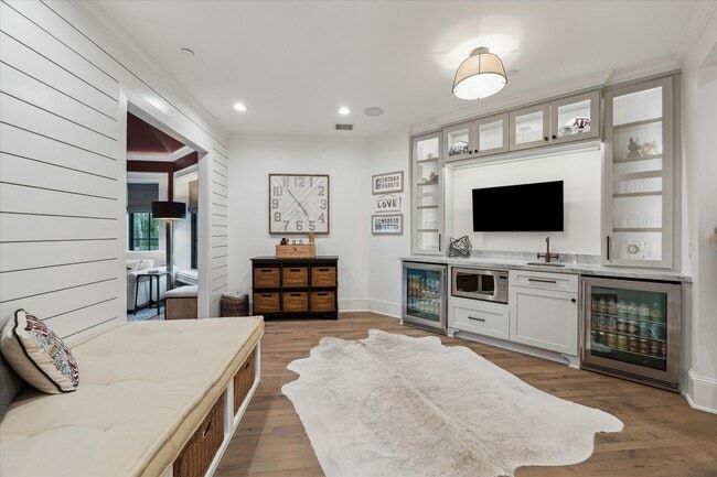 Building Photo - 20 Lacewood Ln