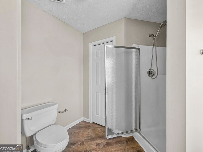 Building Photo - 80 Forest Brook Dr