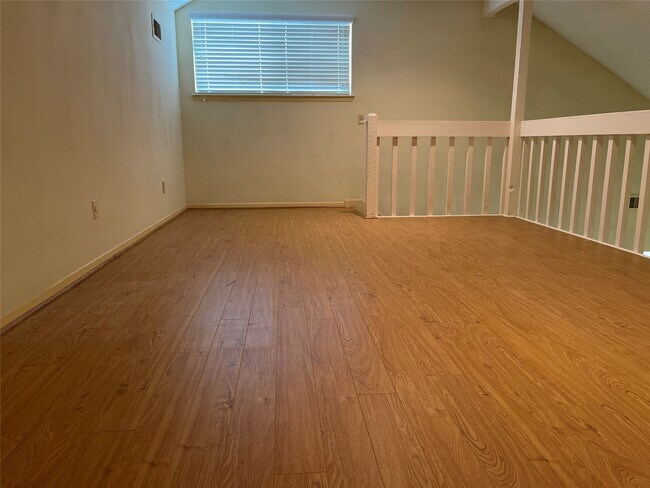 Building Photo - 6203 Gladewell Dr