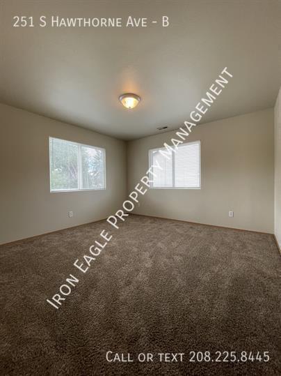 Building Photo - 251 S Hawthorne Ave