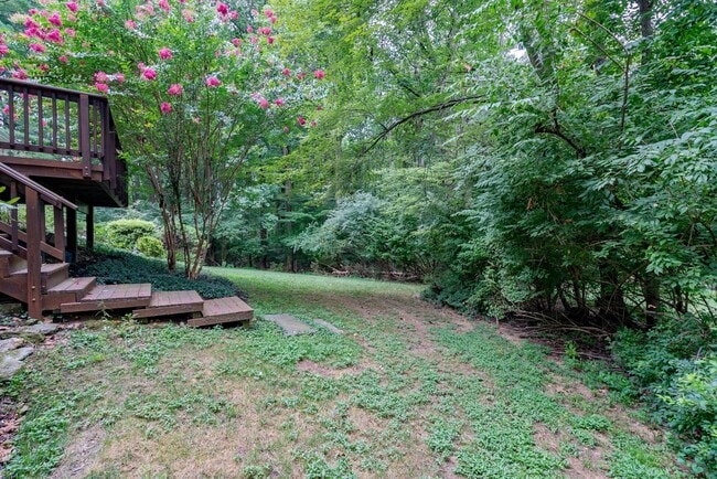 Building Photo - Fabulous 4 Bed 2.5 Bath Colonial With Pati...