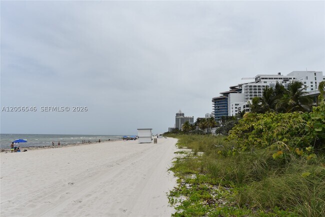 Building Photo - 5555 Collins Ave