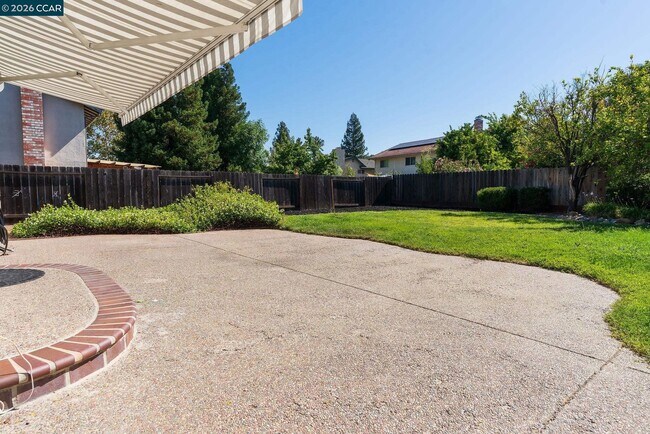 Building Photo - 1359 Shade Oak Ln