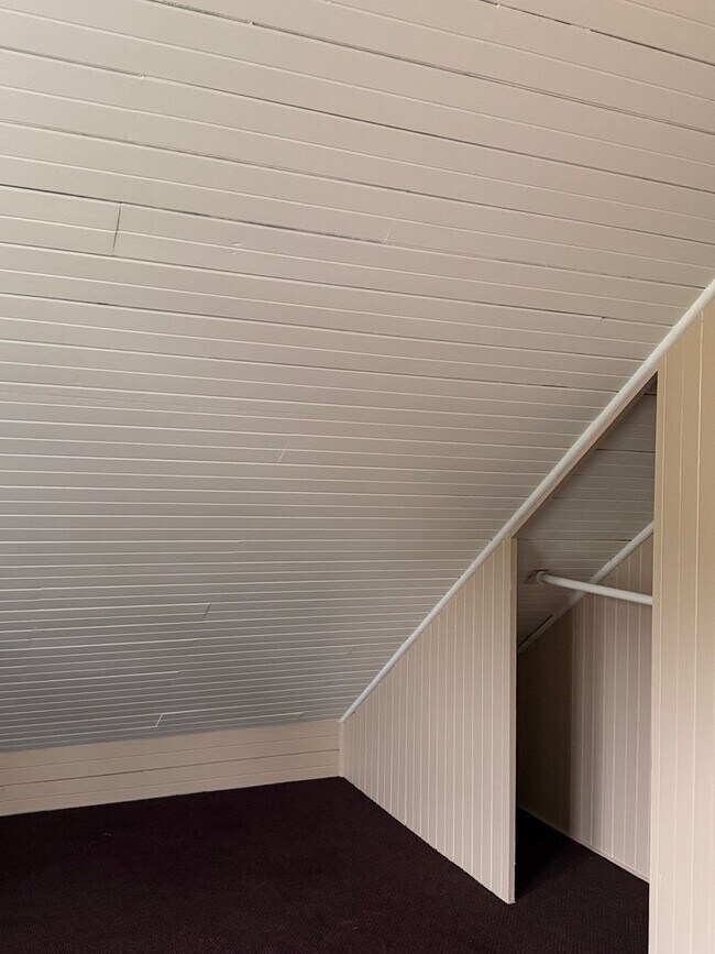 Building Photo - 3356/3372/3376 Franklin Ave.