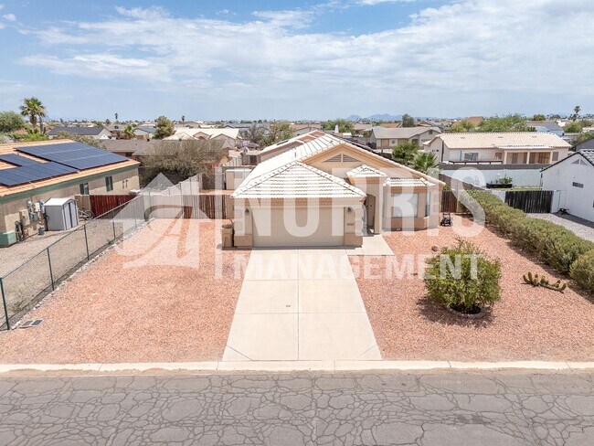 Building Photo - Nice Established Home in Arizona City