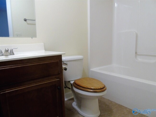 Building Photo - 5157a Maysville Rd