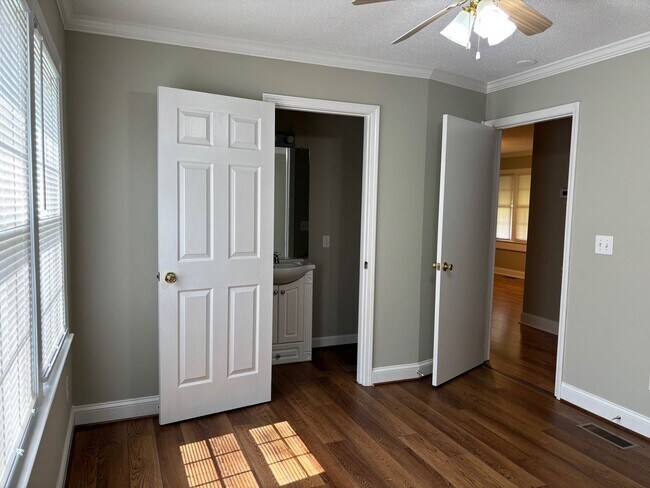 Building Photo - 3 BED, 2 BATH HOME LOCATED IN RAMSEUR