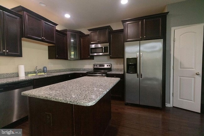 Building Photo - 15416 Lady Lauren Ln