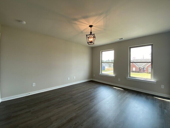 Building Photo - 130 Ridgeview Cir